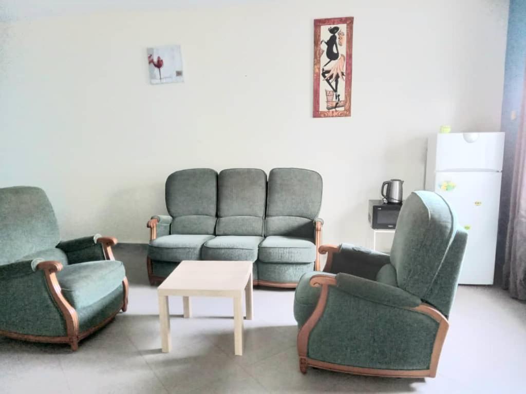 Residence Marie France Mendy Toubab Dialao Eksteriør bilde