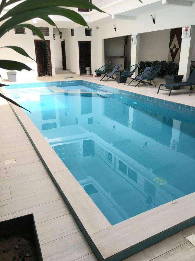 Residence Marie France Mendy Toubab Dialao Eksteriør bilde